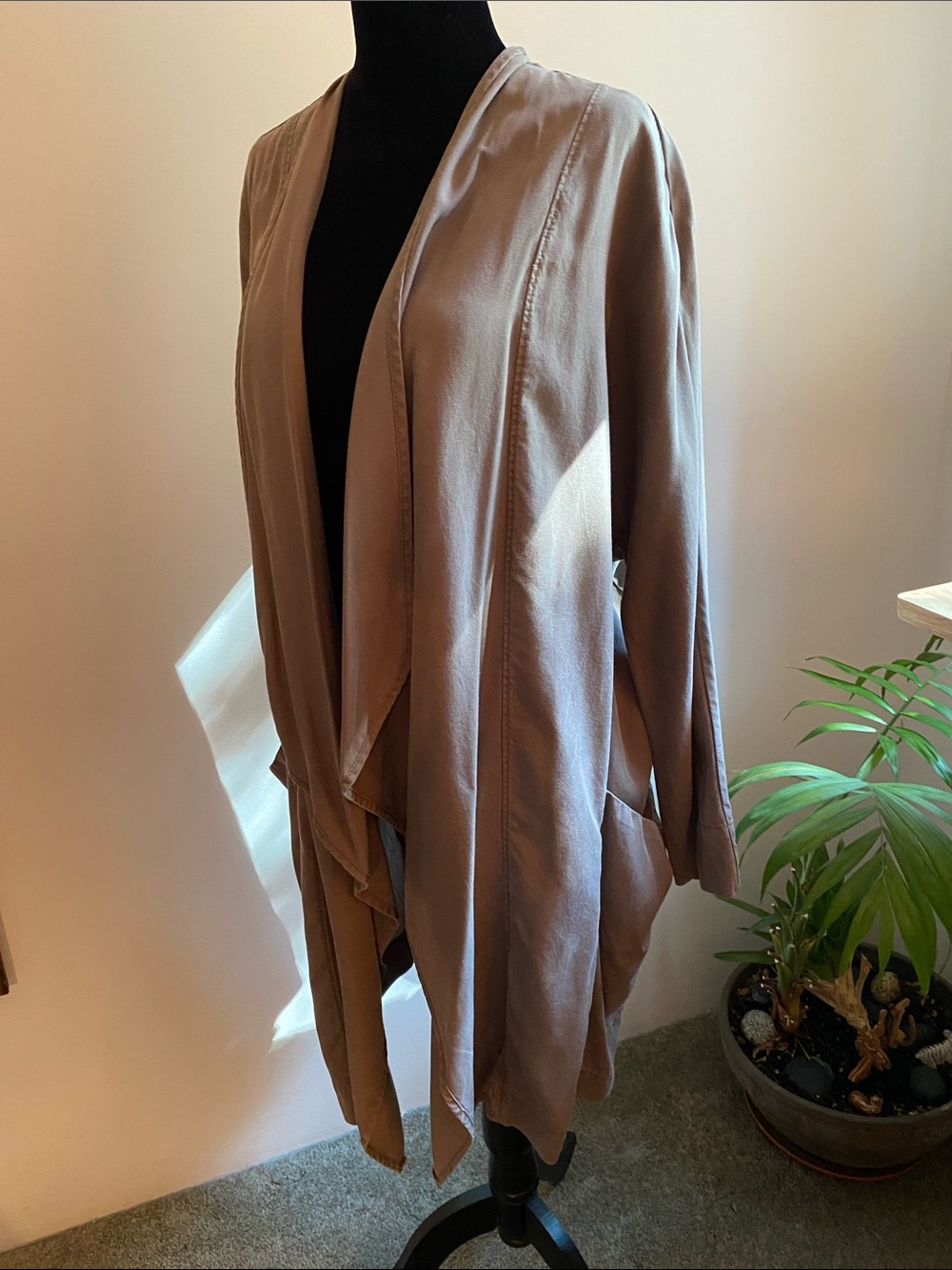Tobias 100% Tencel Draped Open-Front Lightweight Trench Coat in Taupe. Size M.